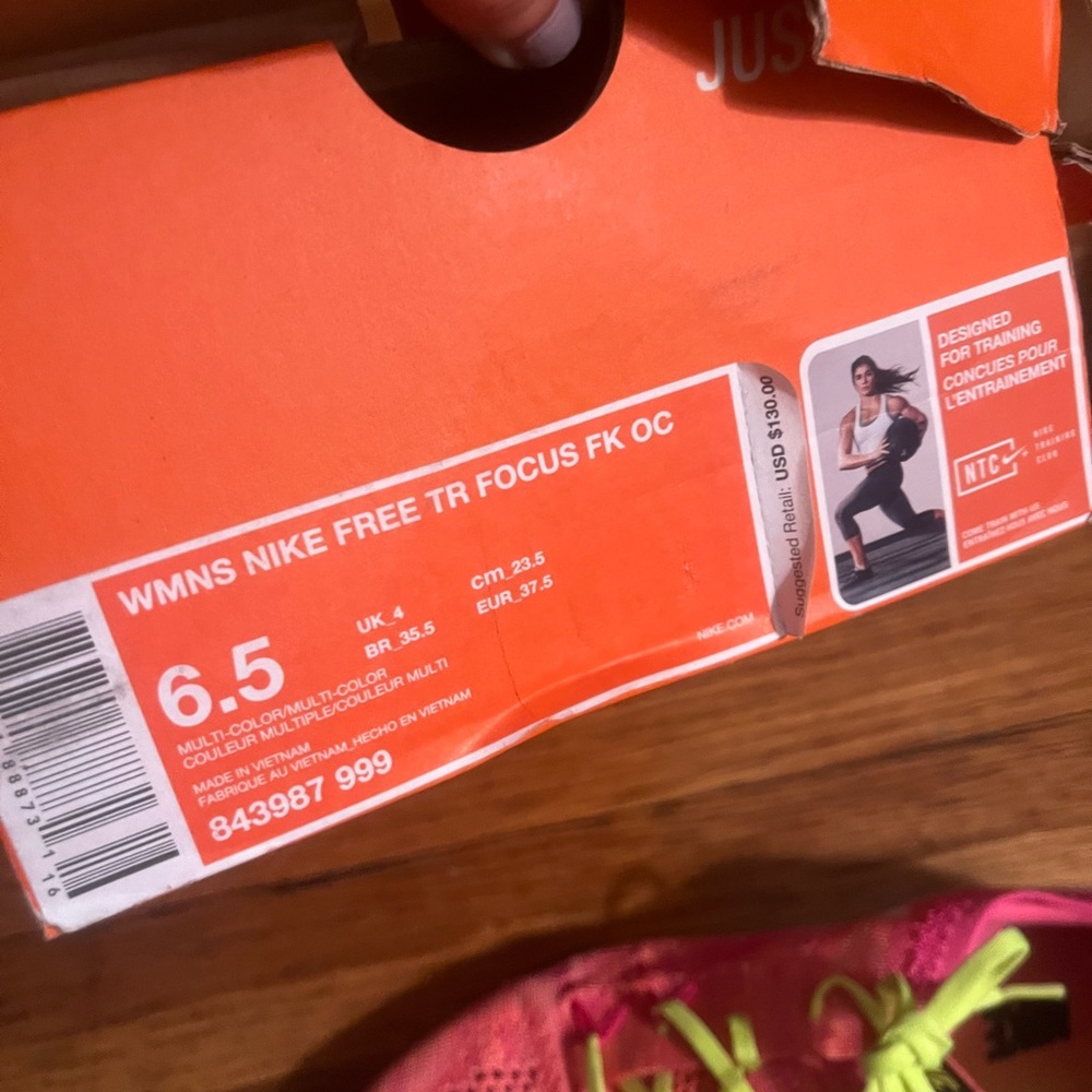Pink Nike - Picture 10 of 10